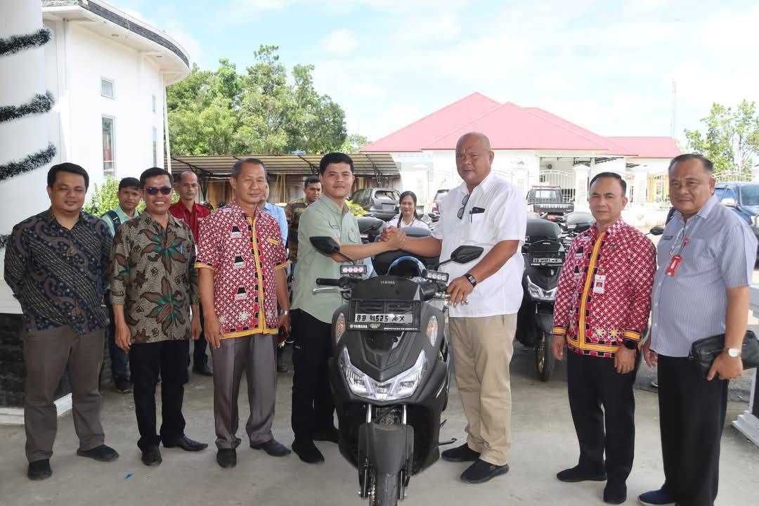 BUPATI NIAS UTARA LAUNCHING KENDARAAN RODA DUA PUSKESMAS KELILING DI 11 PUSKESMAS DI KABUPATEN NIAS UTARA