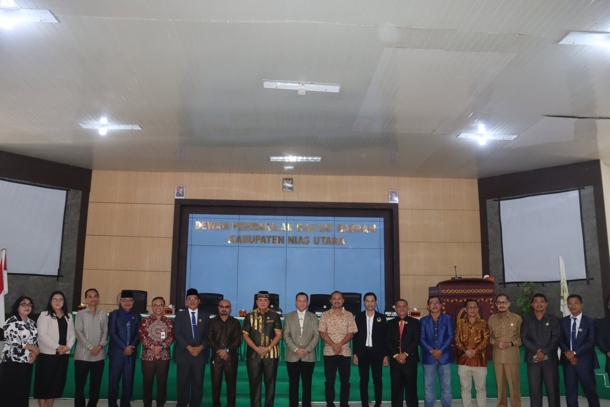 Rapat Paripurna DPRD Kab. Nias Utara Dalam Rangka Pengumuman Akhir Masa Jabatan Bupati dan Wakil Bupati Serta Pengumuman Penetapan Bupati dan Wakil Bupati  Hasil Pilkada 2024
